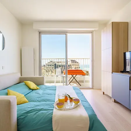 Apartment Bellevue Clemenceau-3 By Interhome Biarritz